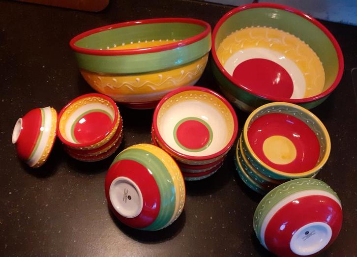 Spaans Aardewerk Tappas Servies - Intermezzo 14-delig, Huis en Inrichting, Woonaccessoires | Schalen en Manden, Gebruikt, Schaal