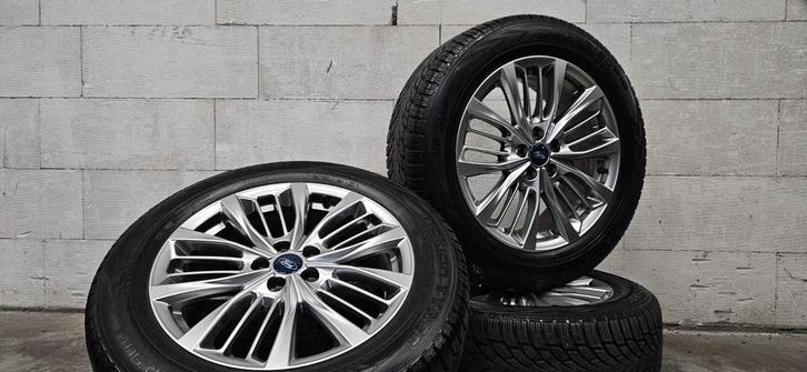 18" Ford Kuga / Hybrid originele velgen winterbanden TPMS, Auto-onderdelen, Banden en Velgen, Banden en Velgen, Winterbanden, 18 inch