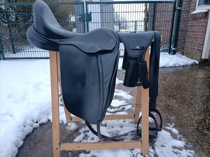 Arno Brandt zadel te koop, Dieren en Toebehoren, Paarden en Pony's | Zadels, Gebruikt, Dressuur, Ophalen
