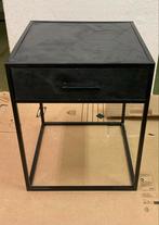 Zwart Nachtkastje, Huis en Inrichting, Slaapkamer | Nachtkastjes, Ophalen, Gebruikt, Minder dan 45 cm, Metaal of Aluminium