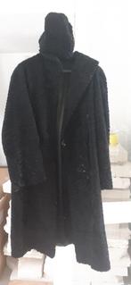 Bontjas met ceintuur en mutsje. Gevoerd. 50-er, 60-er jaren, Kleding | Dames, Jassen | Winter, Ophalen of Verzenden, Gedragen