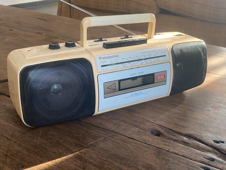 Panasonic RX-FS400 stereo radio-cassette recorder uit 1995, Audio, Tv en Foto, Radio's, Zo goed als nieuw, Radio, Ophalen of Verzenden