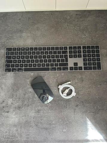 Apple Magic Keyboard met numlock en Magic Mouse Space Gray beschikbaar voor biedingen