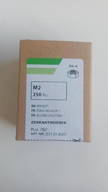 M2 zeskantmoeren 250 stuks nieuw in doosje beschikbaar voor biedingen