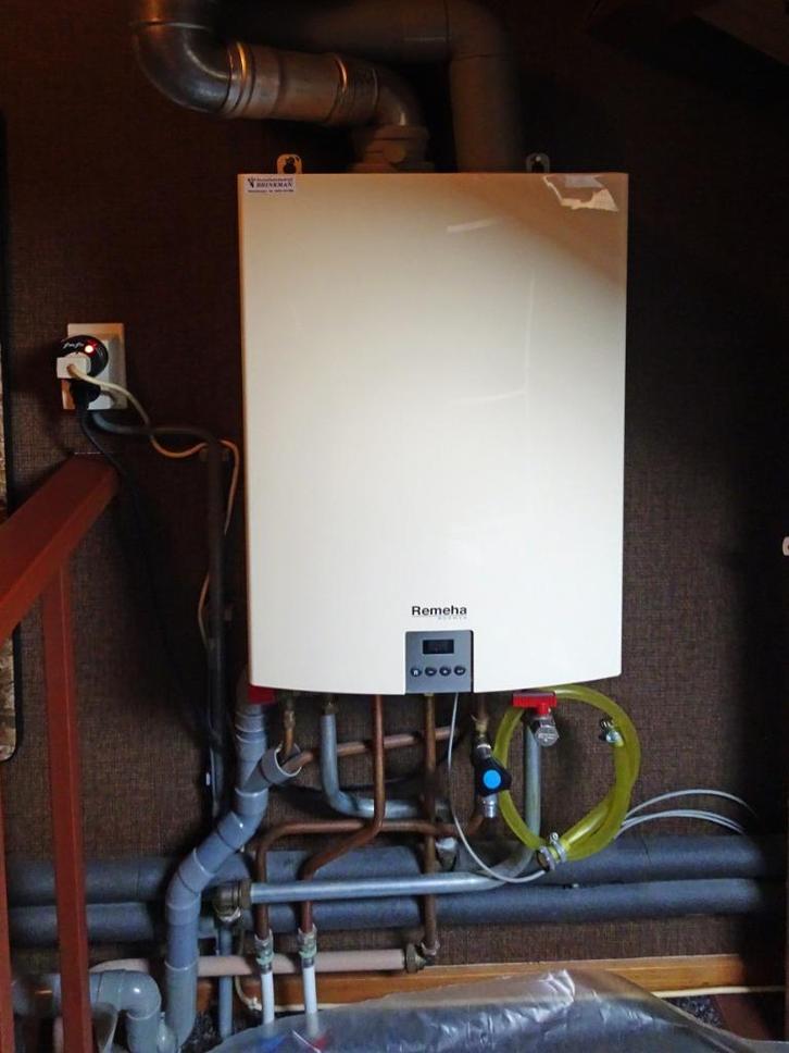 Remeha Avanta 28C CW4 cv ketel, Doe-het-zelf en Verbouw, Verwarming en Radiatoren, Gebruikt, Cv-ketel of Combi-ketel, 30 tot 80 cm