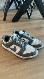 Nike Dunk Low Grijs Wit maat 40,5, Ophalen, Wit, Nike, Sneakers of Gympen