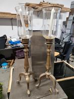 Set van 2 Antieke Kandelaars met Glas, Ophalen, Gebruikt, Overige materialen, 50 tot 75 cm