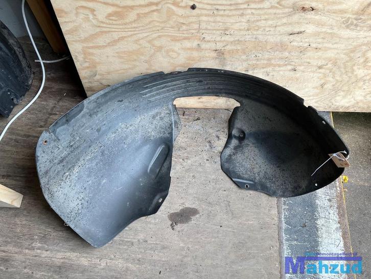 VW CC B7 rechts voor modderkuip wielkuip 2011-2016, Auto-onderdelen, Carrosserie en Plaatwerk, Bumper, Volkswagen, Gebruikt, Ophalen of Verzenden