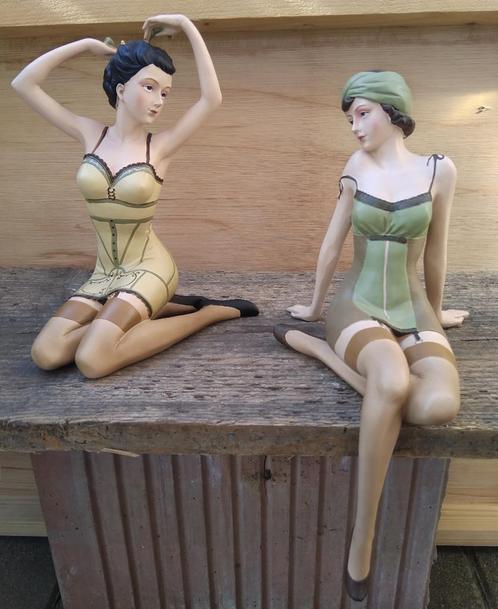 Beeld retro pin-up model - 2 varianten, Verzamelen, Beelden en Beeldjes, Nieuw, Mens, Ophalen of Verzenden
