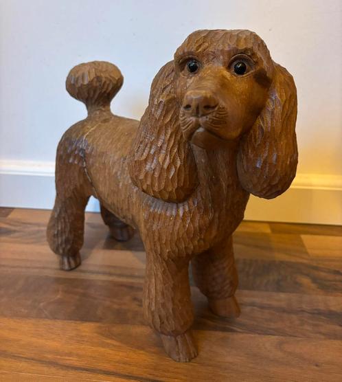 Handgemaakte houten poedel +/- 30cm hoog +/- 30cm lang, Antiek en Kunst, Kunst | Beelden en Houtsnijwerken, Ophalen of Verzenden