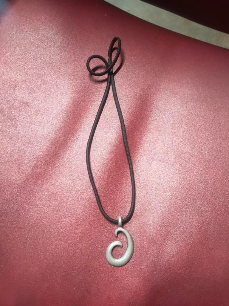 Maori-Koru spiral pendant, Ophalen of Verzenden, Zo goed als nieuw, Zilver, Zilver