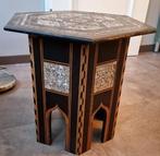 Vintage oosterse bijzettafel met parelmoer  ca. 1960, Ophalen