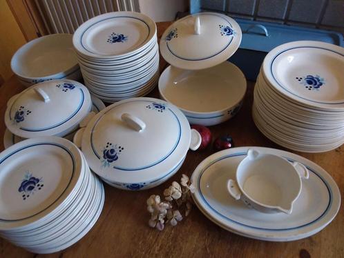 22 persoons dinerservies moulin des loups france, Antiek en Kunst, Antiek | Servies compleet, Ophalen of Verzenden