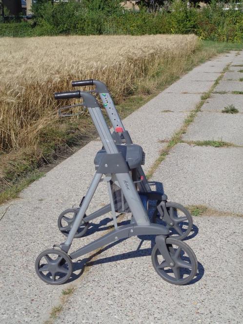Active lichtgewicht rollator - makkelijk inklapbaar -, Diversen, Rollators, Gebruikt, Lichtgewicht, Opvouwbaar, Ophalen