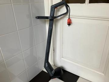 Kantenmaaier / strimmer Gardena / trimmer. Zie foto’s.   beschikbaar voor biedingen