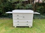 Vintage witte houten commode, Kinderen en Baby's, Kinderkamer | Commodes en Kasten, Ophalen, Zo goed als nieuw, 50 tot 70 cm