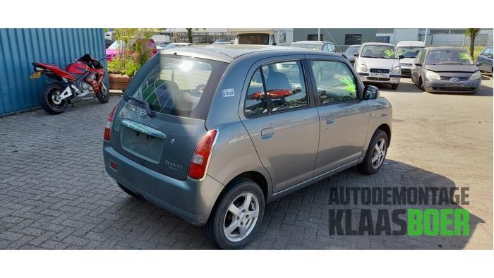 Portier 4Deurs rechts-achter van een Daihatsu Trevis, Auto-onderdelen, Carrosserie en Plaatwerk, Deur, Daihatsu, Gebruikt, 6 maanden garantie