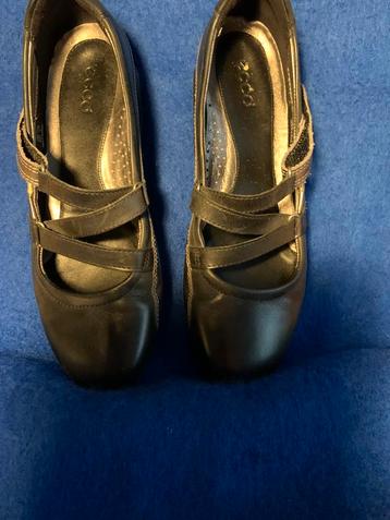 Ecco ballerina,s maat 39 beschikbaar voor biedingen