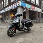 Vespa GTS 300 Super Nero Lucido - 18/10/2022 - 8837 km, Fietsen en Brommers, Scooters | Vespa, Info@vespa.nl, Overige modellen