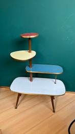 Vintage tafeltje Mid Century plantentafel bijzettafel, Huis en Inrichting, Ophalen, Zo goed als nieuw