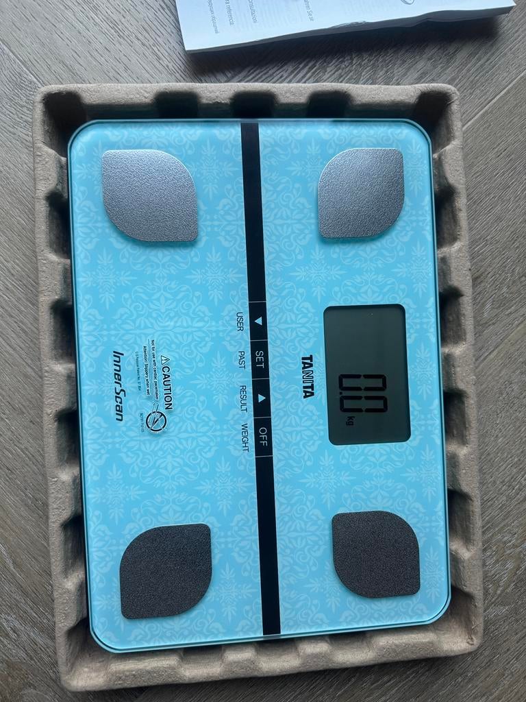 Tanita Body Composition Monitor – nieuw in geopende doos, Witgoed en Apparatuur, Weegschalen, 1 tot 500 gram, 100 kg of meer, Ophalen of Verzenden