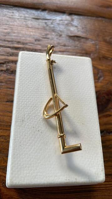 Speld broche paard goudkleurig beschikbaar voor biedingen