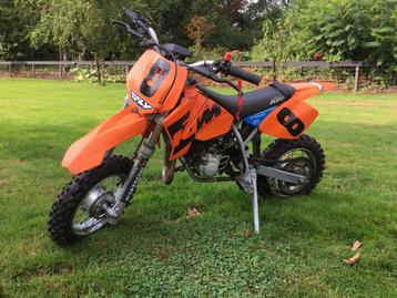 KTM 50cc crossmotor minicrosser dirtbike met kleding  beschikbaar voor biedingen