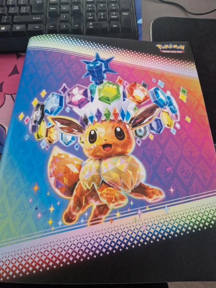 Pokémon Kaarten Map met diverse kaarten meerdere sets, Hobby en Vrije tijd, Verzamelkaartspellen | Pokémon, Nieuw, Meerdere kaarten