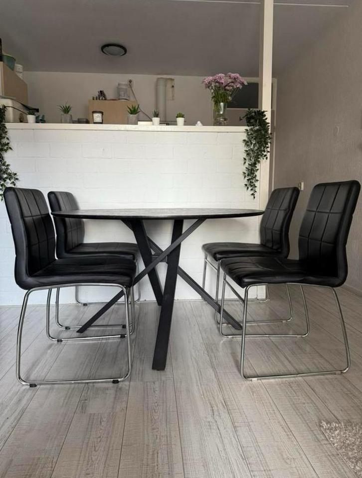 Ronde eettafel met stoelen, Huis en Inrichting, Tafels | Eettafels, Zo goed als nieuw, 100 tot 150 cm, 100 tot 150 cm, Vijf personen of meer