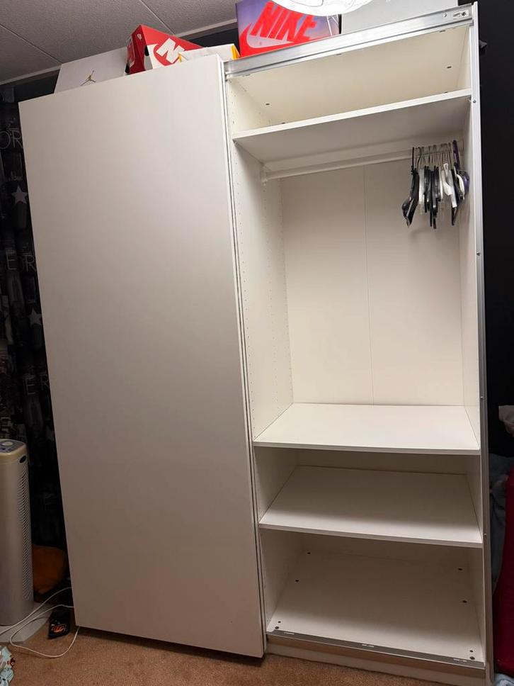 Kledingkast ikea pax, Huis en Inrichting, Kasten | Kledingkasten, Gebruikt, 150 tot 200 cm, 200 cm of meer, 50 tot 75 cm, Met lade(s)