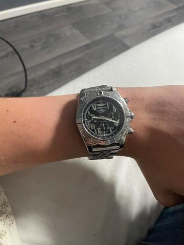Breitling chronomat 44 roman beschikbaar voor biedingen