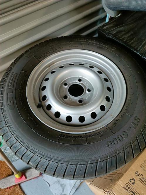 2 complete wielen voor aanhanger 185R14C (900 kg/band) IZGST, Auto diversen, Aanhangwagen-onderdelen, Zo goed als nieuw, Ophalen