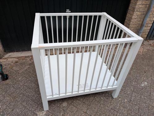 Bopita box, Kinderen en Baby's, Boxen, Zo goed als nieuw, Rechthoekig, In hoogte verstelbaar, Wieltjes, Ophalen