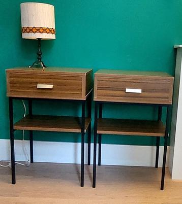 2 Vintage deens Retro Nachtkastjes kast kastjes kasten  beschikbaar voor biedingen