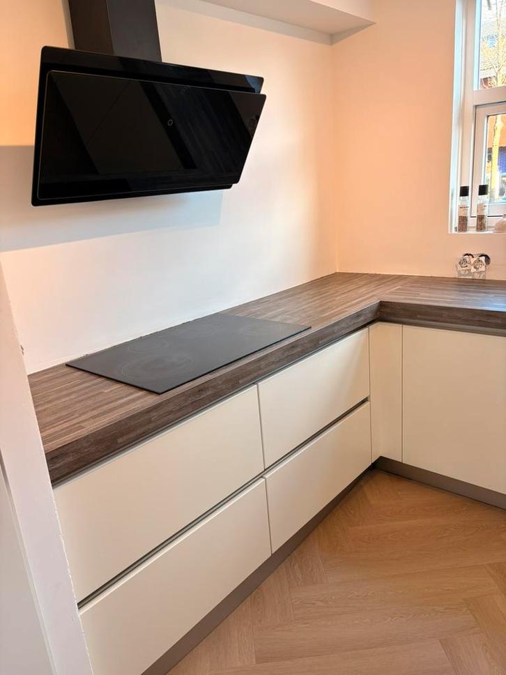 Keuken for sale + 5 apparaten, Huis en Inrichting, Keuken | Complete keukens, Ophalen