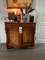 Kastje, brocante, antiek, stoer en sober, landelijk, Ophalen