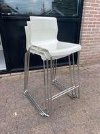 Mooie klassieke IKEA Glenn barkrukken, Huis en Inrichting, Barkrukken, Ophalen, Kunststof, Gebruikt, Met voetsteun