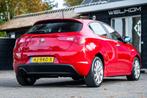Alfa Romeo Giulietta 1.4 T 170 PK Distinctive Climate I Crui, Gebruikt, Zwart, 4 cilinders, Leder en Stof