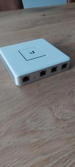 Ubiquiti Unifi Security Gateway (USG), Ophalen of Verzenden, Gebruikt, Router, Ubiquiti UniFi