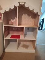 barbiehuis groot ,  ziet er nog goed uit. 120 hoog 87 cm br, Kinderen en Baby's, Speelgoed | Poppenhuizen, Ophalen, Gebruikt, Poppenhuis