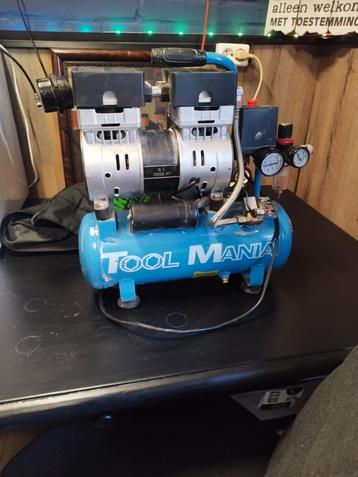 Tm 9 liter professionele low noise compressor  beschikbaar voor biedingen