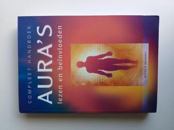 Compleet handboek Aura's lezen en beinvloeden beschikbaar voor biedingen