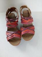 Zomersandalen.Vrolijke zomerse kleuren.Clarks Maat 39(6), Overige kleuren, Zo goed als nieuw, Sandalen of Muiltjes, Ophalen of Verzenden