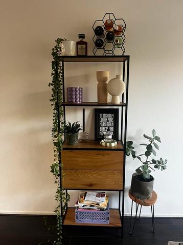 Nette (wand)kast