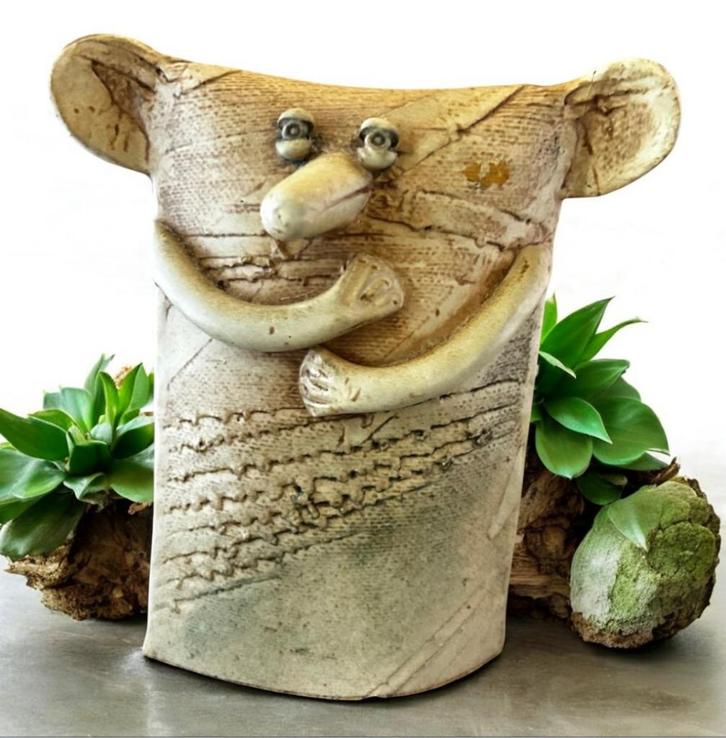 Keramisch figuur in perfecte staat., Verzamelen, Beelden en Beeldjes, Zo goed als nieuw, Fantasy, Ophalen of Verzenden
