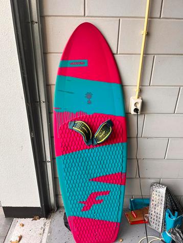 F-one IC6 950 - kitefoil beschikbaar voor biedingen