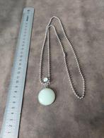 Zilverkleurige ketting met mint groene hanger en strass, Met edelsteen, Groen, Overige materialen, Ophalen of Verzenden