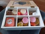 Set nieuwe wax geurkaarsen in theedoos zgan, Ophalen, Zo goed als nieuw, Wit, Kaars