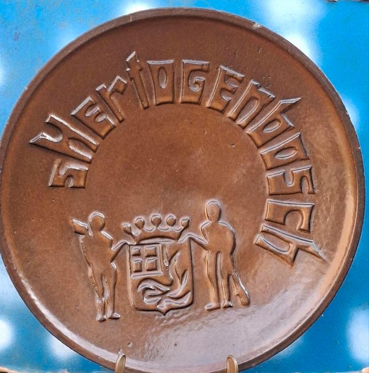 's-Hertogenbosch.  Wandbord.  Keramisch.  37 cm., Antiek en Kunst, Antiek | Wandborden en Tegels, Ophalen