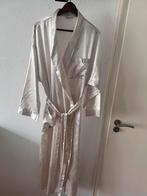 LADY PIROLA WITTE SATIJEN LANGE OCHTENDJAS BADJAS MAAT XL, Kleding | Dames, Lady pirola, Ophalen of Verzenden, Gedragen, Maat 46/48 (XL) of groter